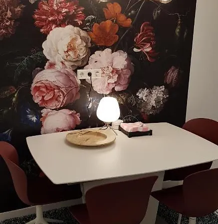Apartment In Den Visser Dordrecht
