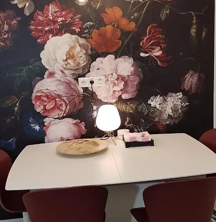 In Den Visser 아파트